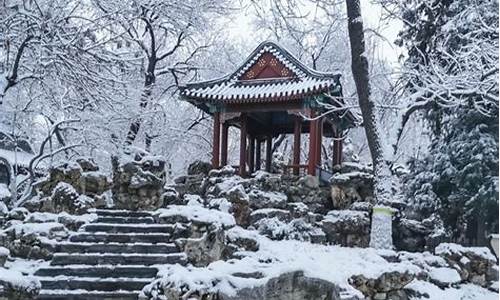 飘雪浪漫诗词_雪花飘飘唯美诗句